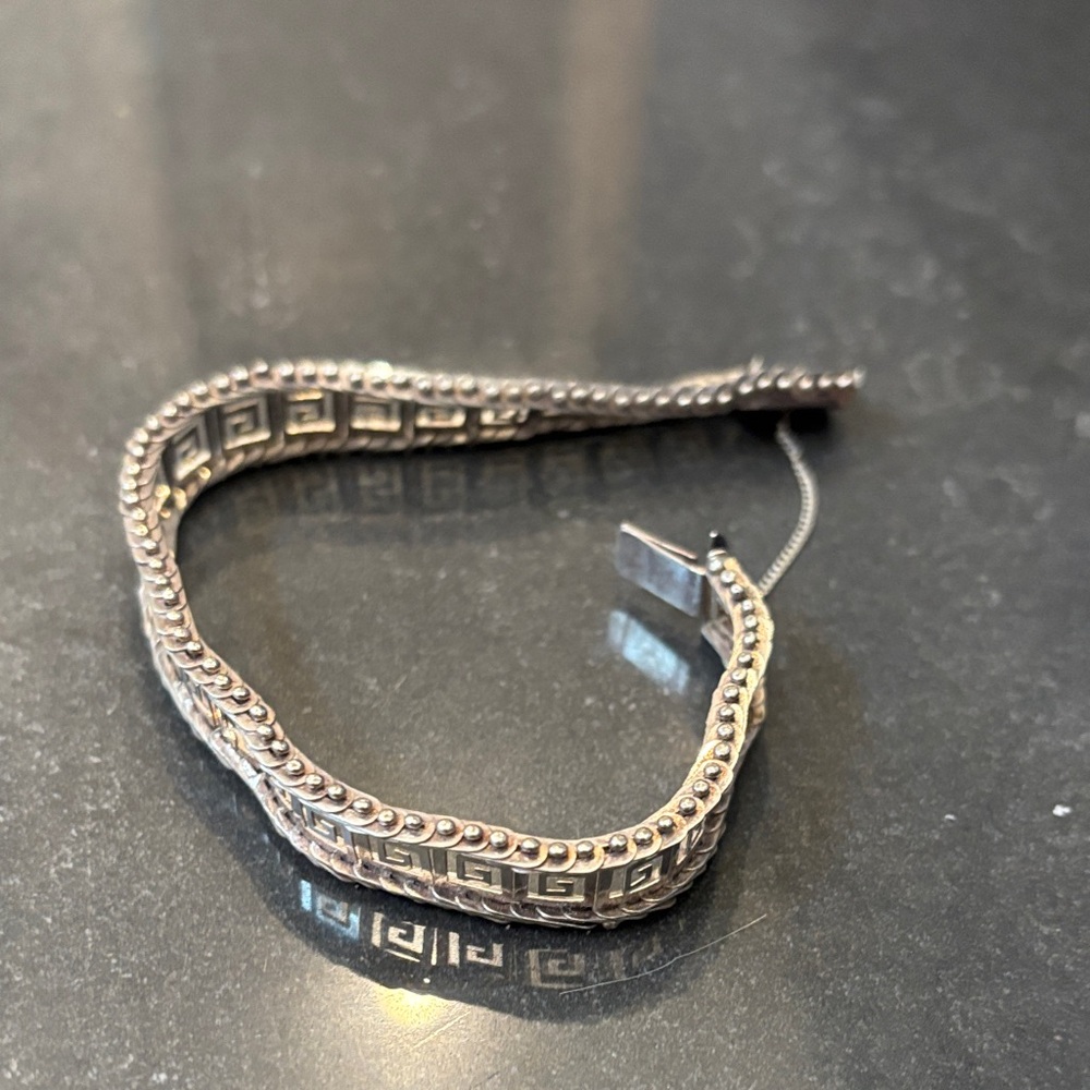 Silver Geometric Pattern Bracelet - Picture 4 of 12